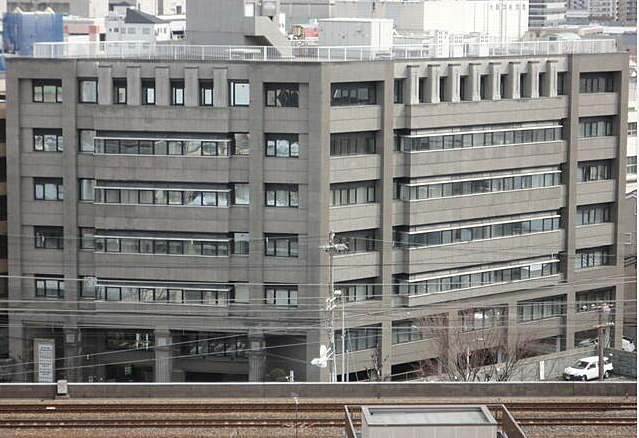 野田駅前のビルです